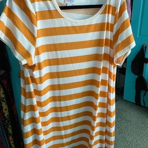 Jessie dresses LuLaRoe